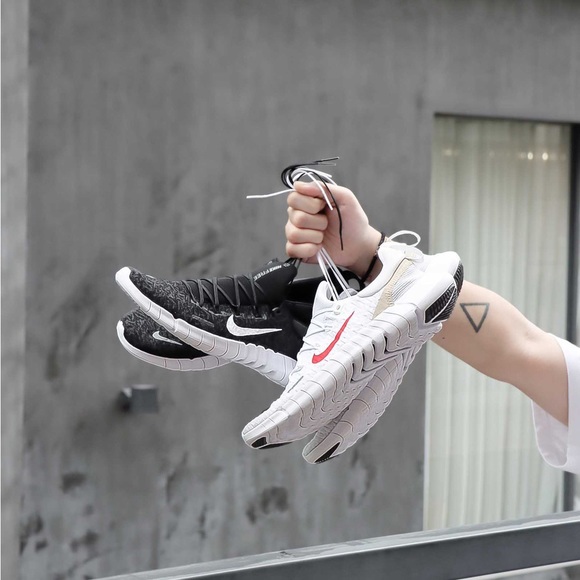 Nike Free Run 5.0 '21
Men's - Picture 6 of 6